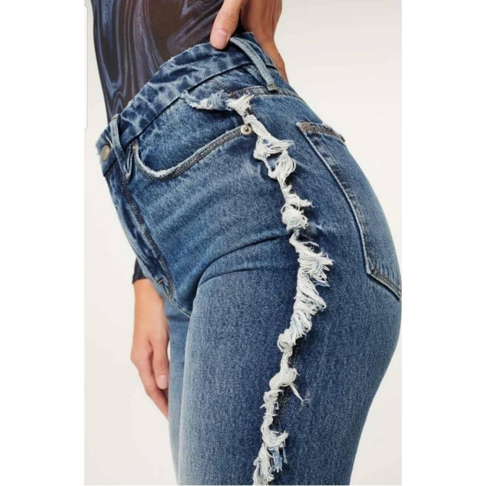 💕GOOD AMERICAN💕 Good Boy Side Frayed Straight Leg Jeans ~ Blue 818 8/29 NWT